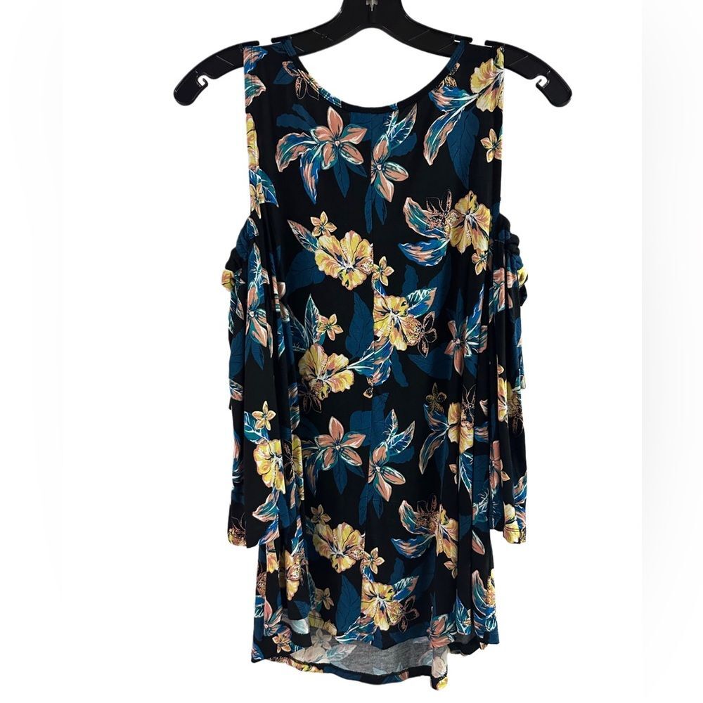 NWT Venus Lascana Black Floral Cold Shoulder Top Size M - Picture 2 of 6